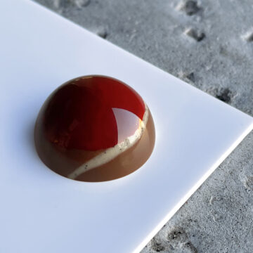 Glossy Bonbon Shells with Natural Colors