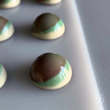 Yuzu Yogurt & White Sesame Molded Bonbon by Ramón Pérez